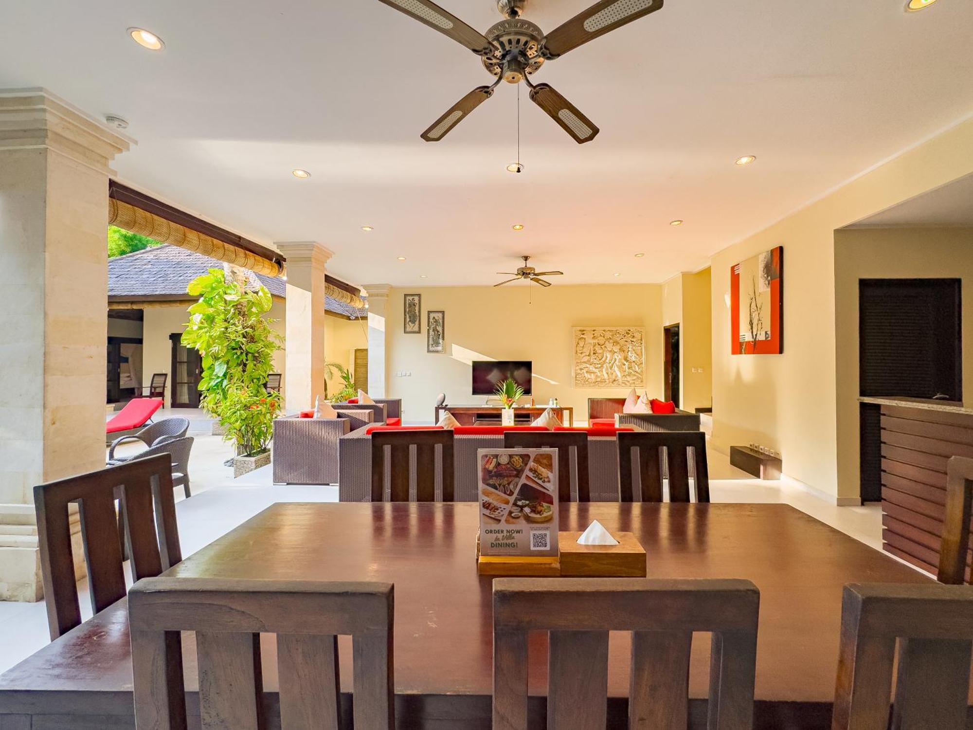 Villa Bugis Abimanyu Seminyak 部屋 写真