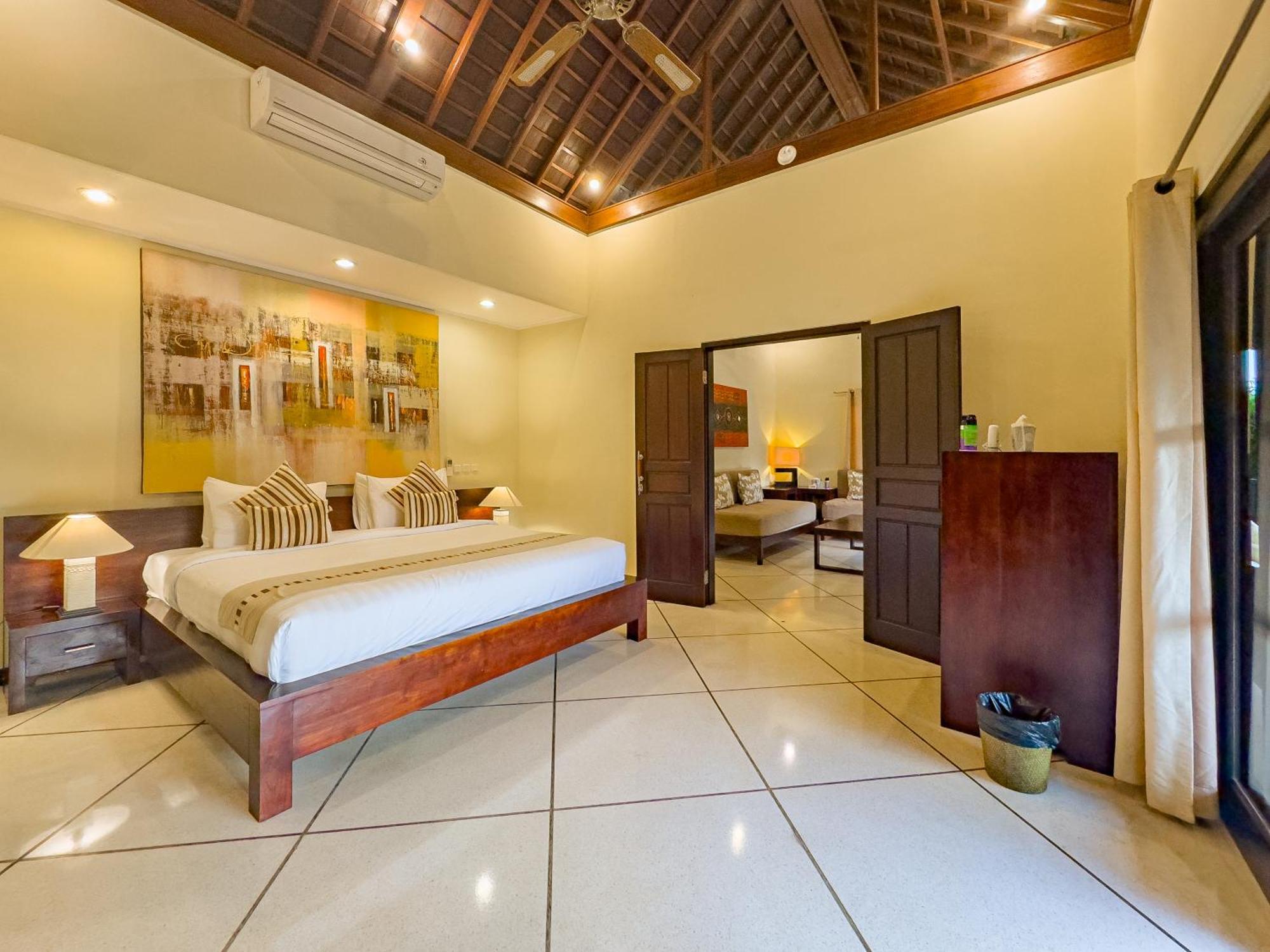 Villa Bugis Abimanyu Seminyak 部屋 写真
