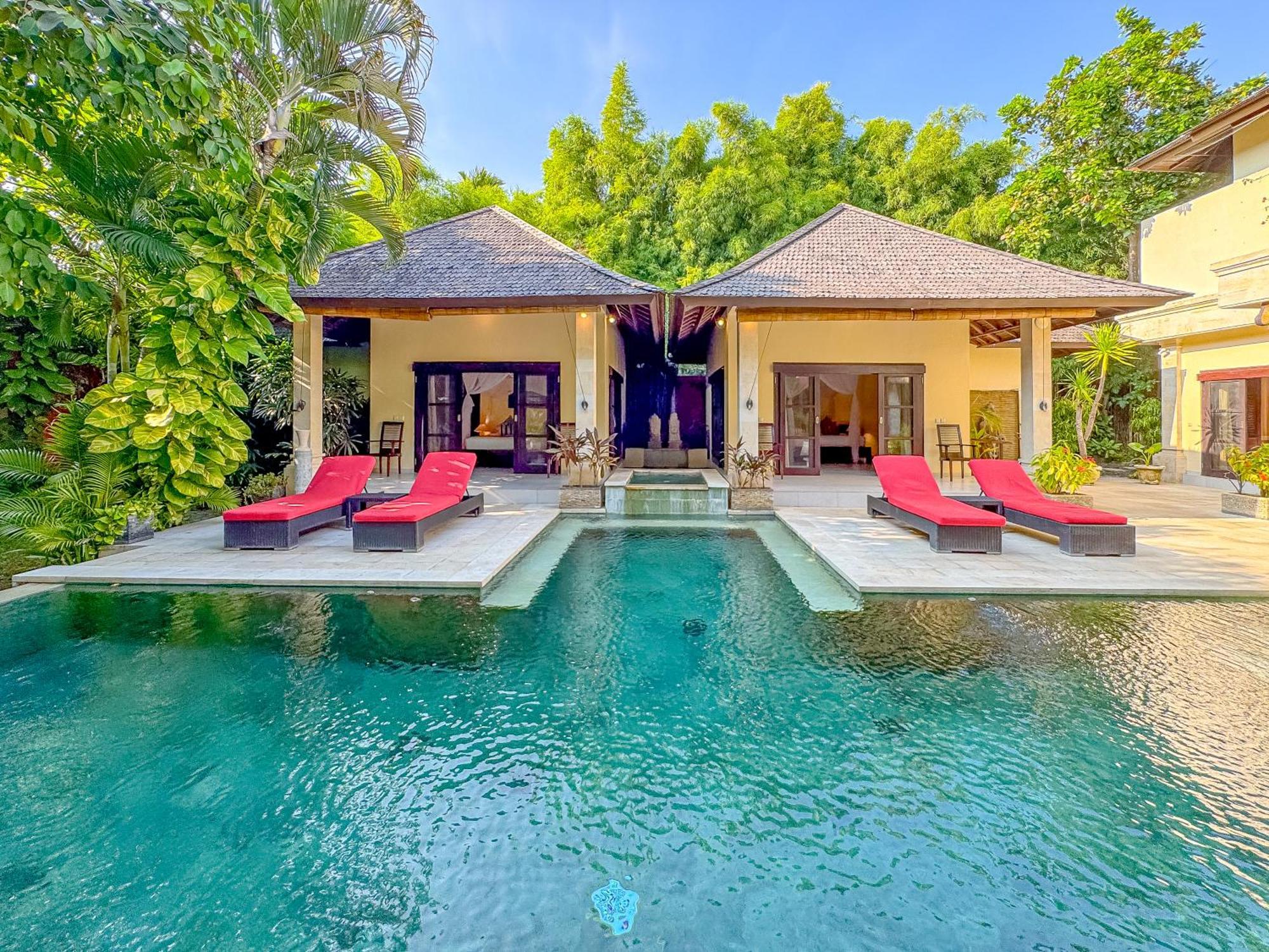 Villa Bugis Abimanyu Seminyak 部屋 写真