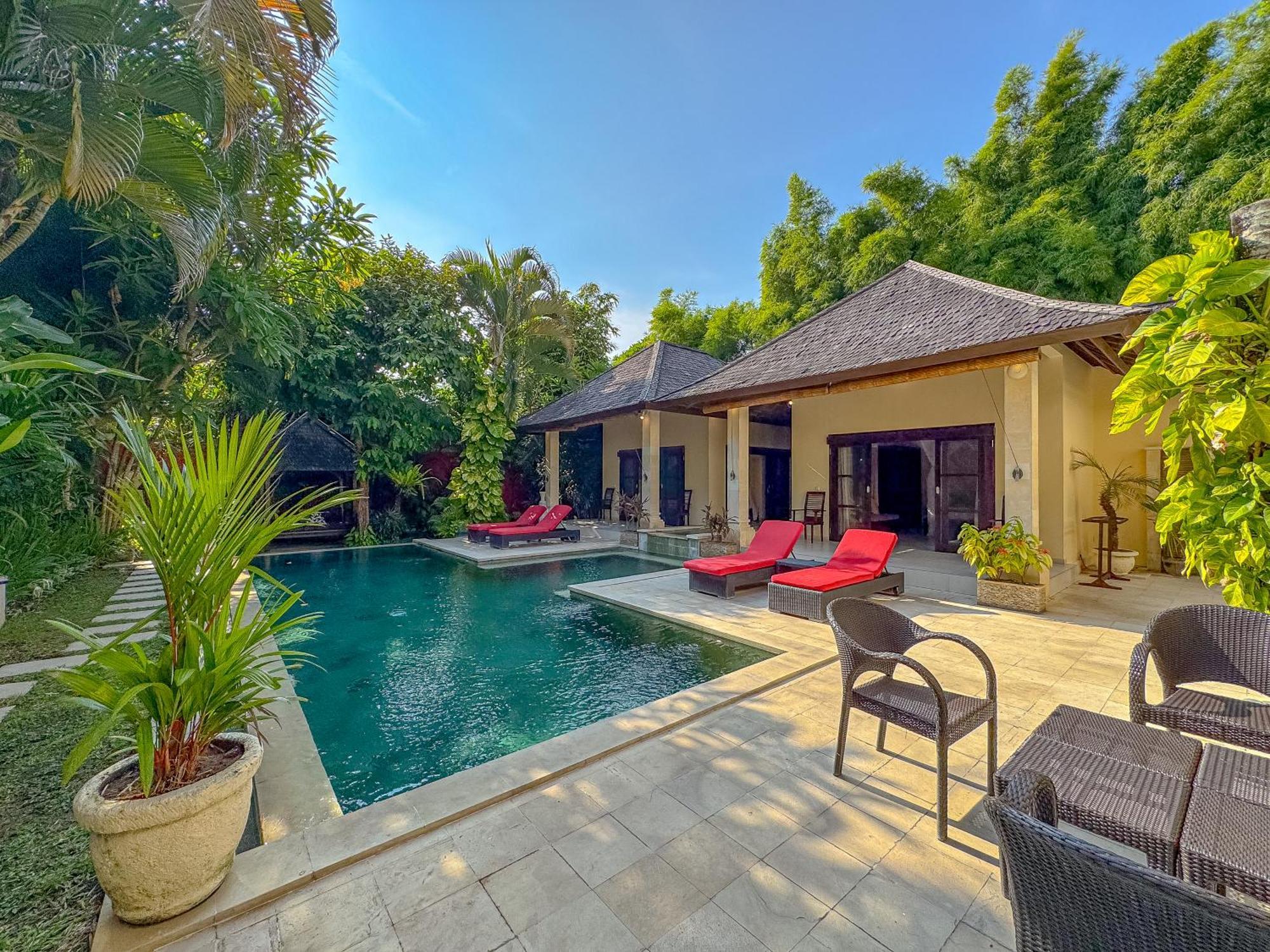 Villa Bugis Abimanyu Seminyak 部屋 写真