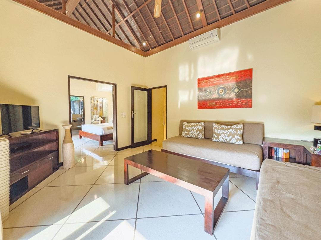 Villa Bugis Abimanyu Seminyak エクステリア 写真