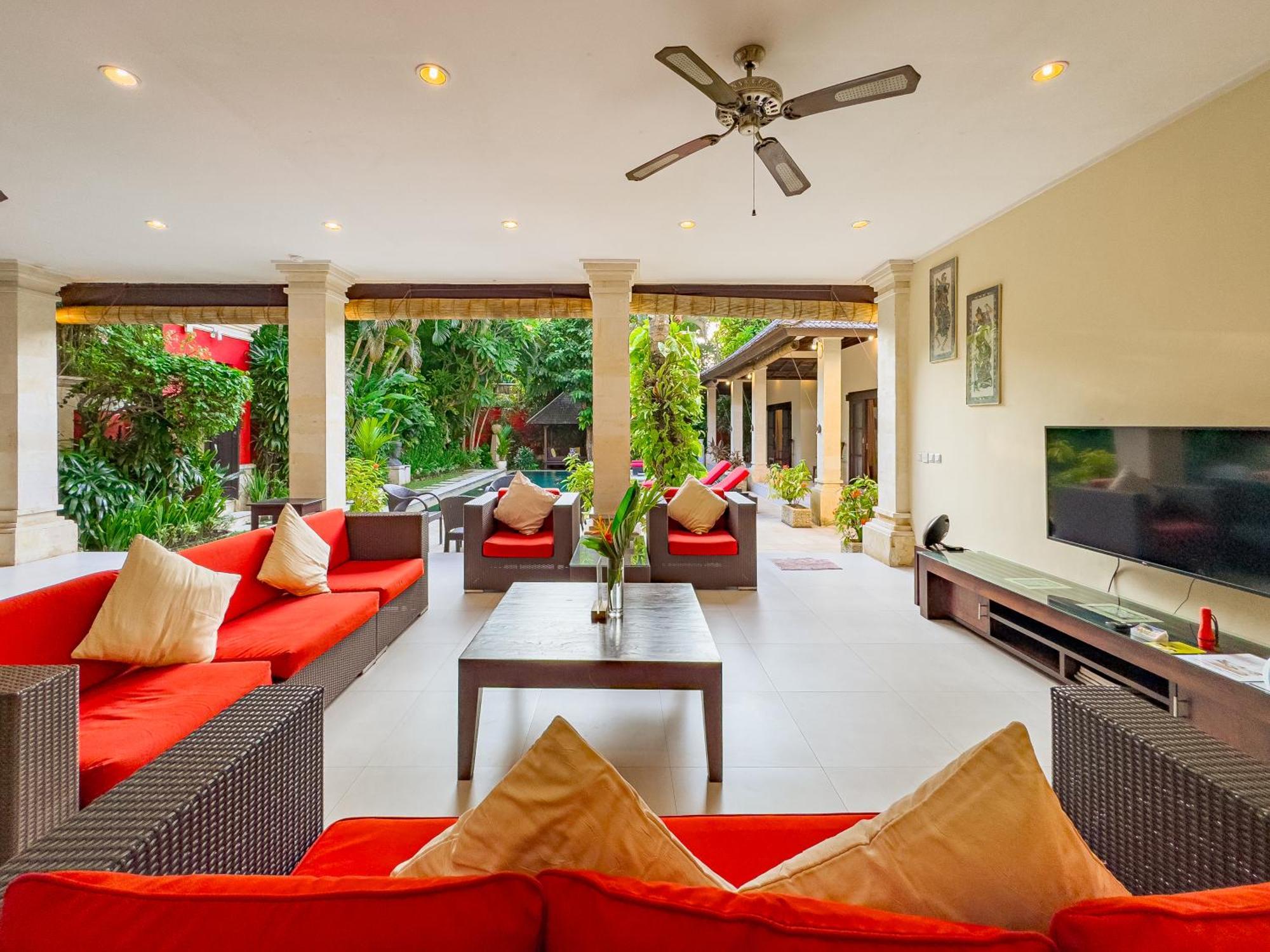 Villa Bugis Abimanyu Seminyak 部屋 写真