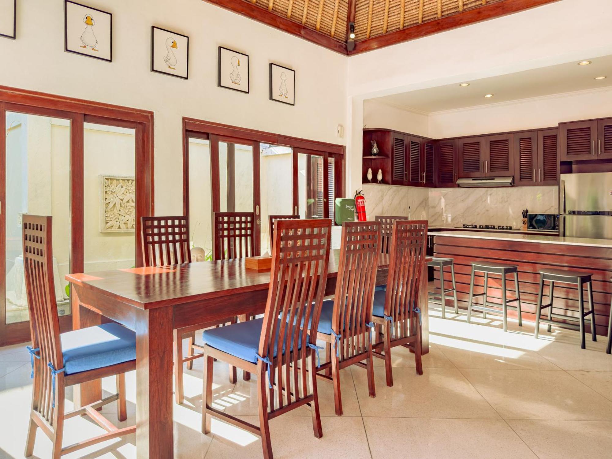 Villa Bugis Abimanyu Seminyak 部屋 写真