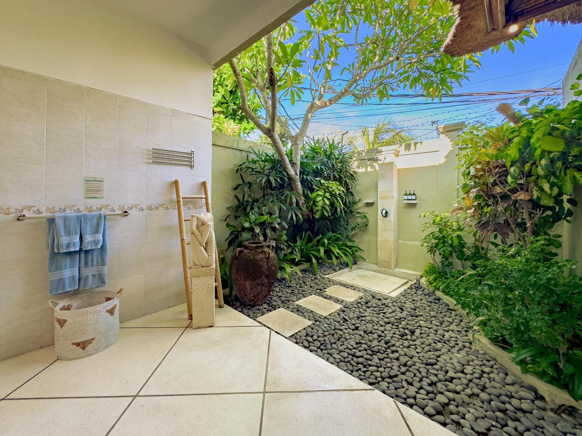 Villa Bugis Abimanyu Seminyak 部屋 写真