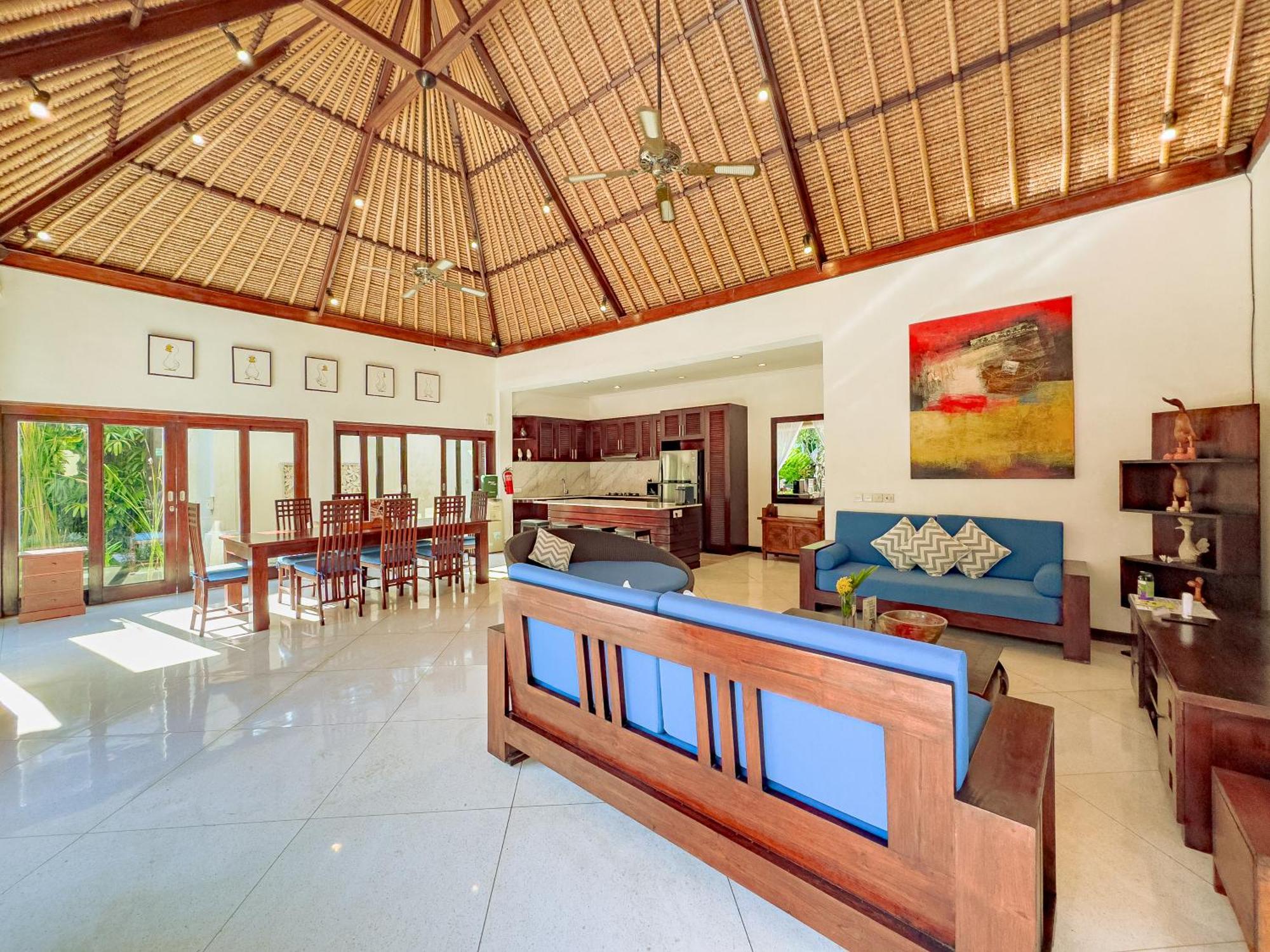 Villa Bugis Abimanyu Seminyak 部屋 写真