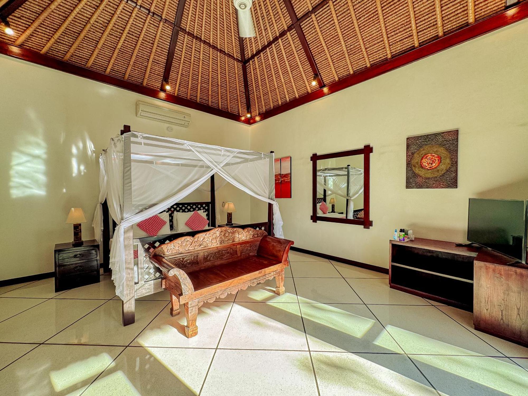 Villa Bugis Abimanyu Seminyak 部屋 写真